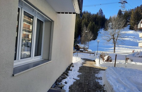 Laax Apartment | SKI IN&OUT at Slopes and mountain railway LAAX Murschetg.