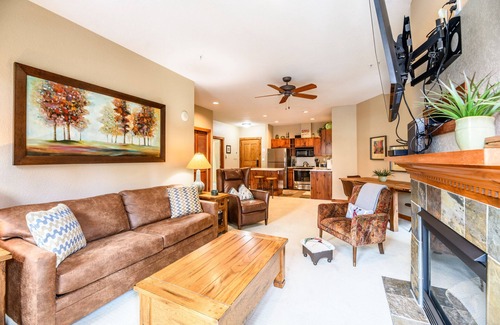 Peak 9 Condo | Ski in/out, Downtown Location. Hot Tubs/Pool.
