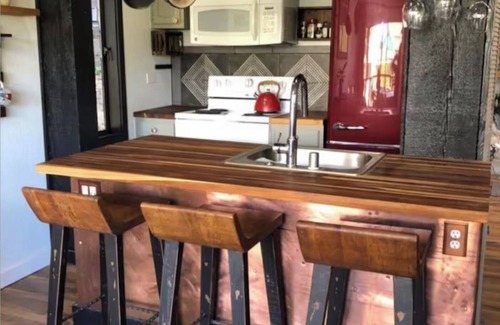 Olympic Valley House | ★Ski In-Out! Mid-Mountain PALISADES home! Hot tub! Views! Walk to village! ★
