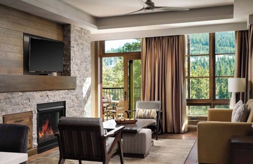 Truckee Resort | Ski in&out SO MUCH ❄️ at the beautiful 2bdrm 2ba Villa @ Hyatt Northstar Village