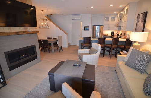 Ludlow Condo | Ski-in/Out. Spacious 2BR/2.5B Ground-Floor Condo. 4 Seasons of enchantment.