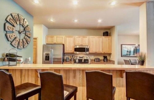 Peak 8 Ski Chalet | Ski In-Out to 4 Oclock Run Breck! Private Hot Tub