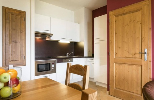 Sainte-Foy-Tarentaise Apartment | Ski-in/ski-out & foot of the slopes, fitness, swimming pool, balcony, tv, ski locker, 79-83m²