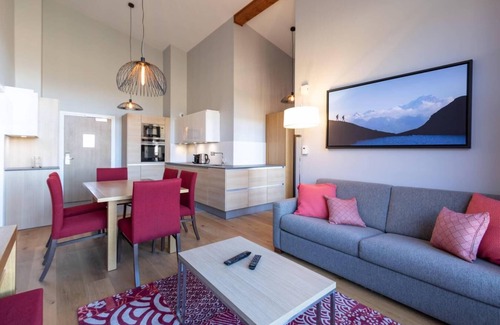 Arc-1800 Apartment | Ski-in/ski-out & foot of the slopes, 7th floor, view mountain, fitness, swimming pool, sauna, hammam
