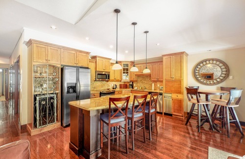 Big White Ski Resort Condo | Ski-in/ski-out condo w/private hot tub, gas fireplace & mountain views