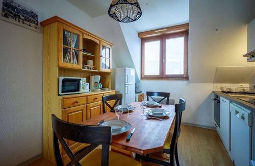 Pla d'Adet Apartment | Ski-In/Ski-Out Apartment for 6 with Mountain Views, Near Ski School