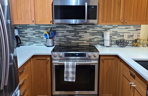 Sun Peaks House | Ski In/Ski Out 2 bdrm + den, 3.5 bath, 3 level townhome