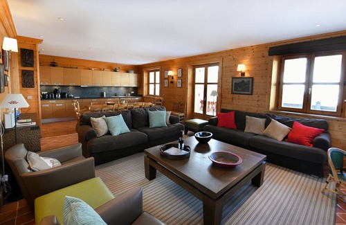Val-d'Isere Ski Chalet | Ski-in/ski-out access, space, peace and comfort 14 berths