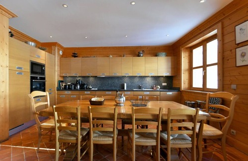 Val-d'Isere Ski Chalet | Ski-in/ski-out access, space, peace and comfort 14 berths