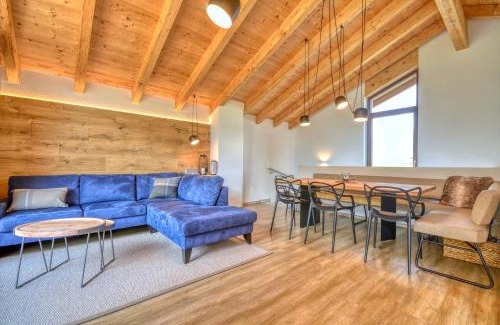 Kaprun House | Ski-in Ski-out Chalet Maiskogel 17C - by Alpen Apartments