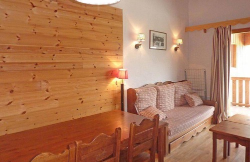Les Orres Apartment | Ski-in/ski-out & foot of the slopes, 2nd floor, fitness, swimming pool, sauna, balcony, tv