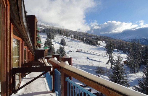 Arc-1800 Apartment | Ski-in/ski-out & foot of the slopes, 10th floor, view mountain, balcony, tv, 25m², Les Arcs