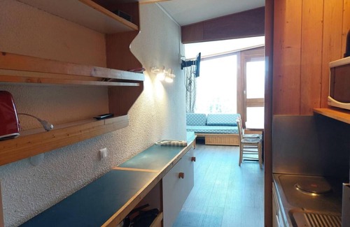 Arc-1800 Apartment | Ski-in/ski-out & foot of the slopes, 11st floor, view ski slopes, balcony, tv, 25m², Les Arcs