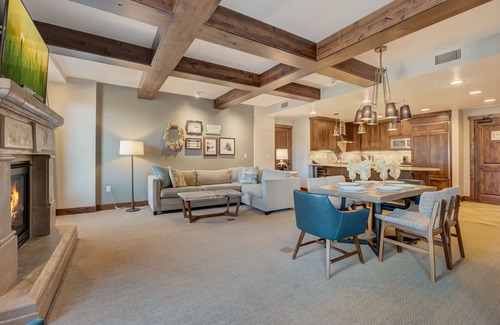 Park City Condo | Ski in/Ski Out Luxury 2BR Condo @ Base of Canyons