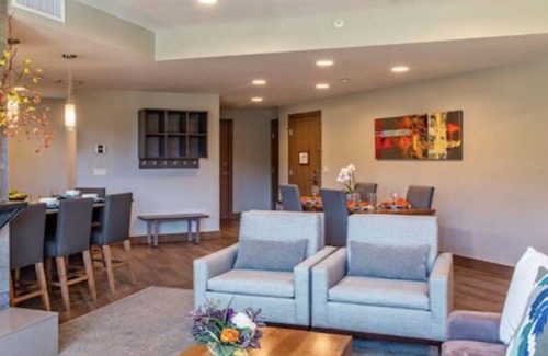 Peak 8 Resort | Ski in Ski out one bedroom