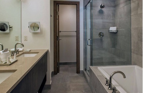 Peak 8 Resort | Ski in Ski out one bedroom