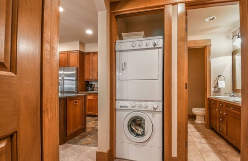 River Run Condo | Ski in/Ski-out, Private Balcony, Walk to Dining