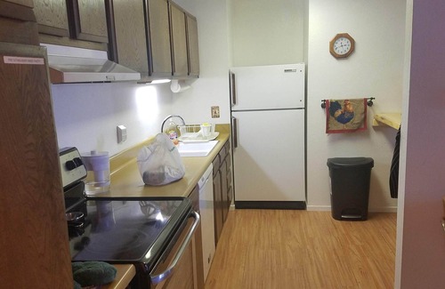 Mammoth Lakes Condo | Ski, Jacuzzi, Relax, Repeat. n