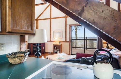 Branson West Cabin | Skipjack Cottage Branson
