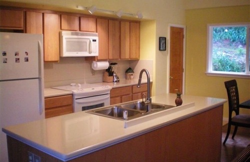 Kilauea House | Skippers—Fully air conditioned, Private Location, Near Gorgeous Beach-TVNC4190