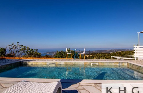 Mousata Villa | Skoumas villa surrounded by Olive trees!