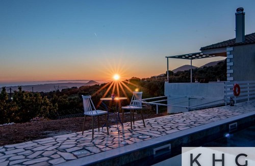Mousata Villa | Skoumas villa surrounded by Olive trees!