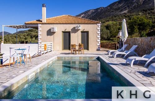 Mousata Villa | Skoumas villa surrounded by Olive trees!