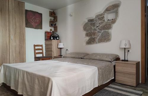 Orlec Apartment | Skulka Apartment - Cres Island