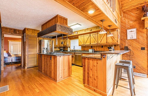 Bryson City House | Sky Bear Lodge