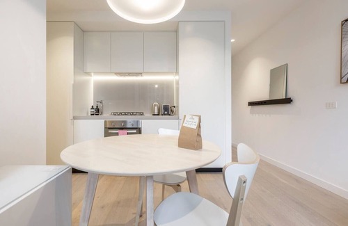 Melbourne Central Business District Apartment | Sky High City Luxury w Huge Deck and Shared Pool