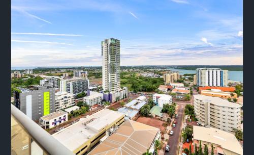 Darwin City Centre Apartment | Sky high with harbour views