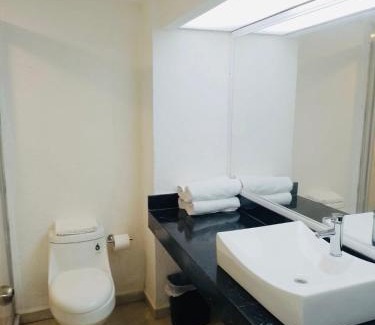 Costa Azul Apartment | SKY INN Acapulco Y condominio mediterrane