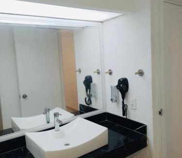 Costa Azul Apartment | SKY INN Acapulco Y condominio mediterrane