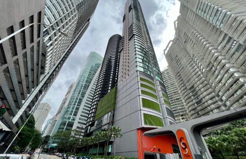 Kuala Lumpur City Centre Apartment | Sky Suites Chill 3BR Suite at KLCC