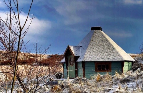 Caroy Cabin | Skye Eco Bells Glamping - Recharge yourself off-grid