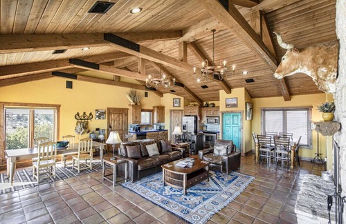 Canyon Apartment | SkyHouse cabin on the West Rim