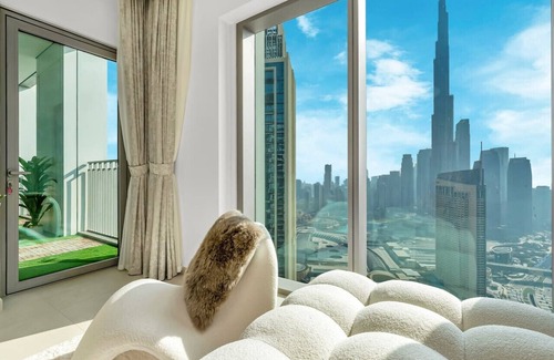Za'abeel 2 Apartment | Skyline Chic 4BR | PS5 | Burj & Fountain Views