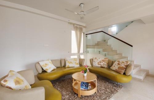 Bengaluru Apartment | Skyline Haven by Red Olive - 4BHK - 30mins Airport