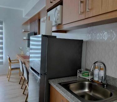 Bantud Hacienda Apartment | Skyline Suite 510 at Mesavirre Garden Residences