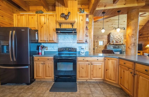 Thayerville Cottage | Skylodge