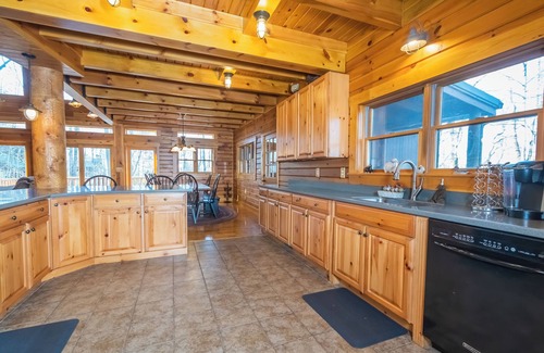 Thayerville Cottage | Skylodge