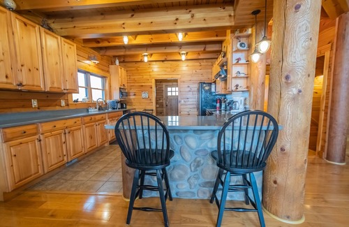 Thayerville Cottage | Skylodge