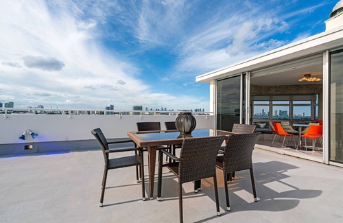 City Center Apartment | SkyLoft Penthouse in South Beach - 3000 sq. ft. of Rooftop Patio - Very Private