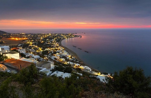 Skiros Condo | Skyros Quad on the Sea, Your Beachside Haven