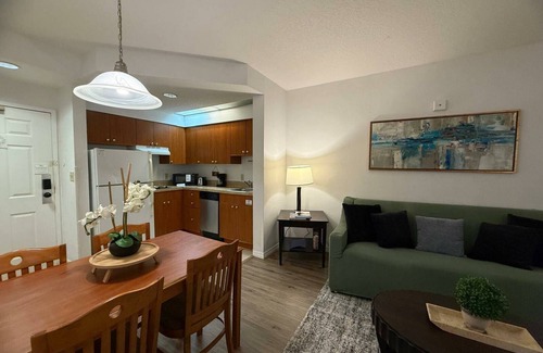 Florida Central Atlantic Coast Apartment | SkySuite 5min to Universal Park