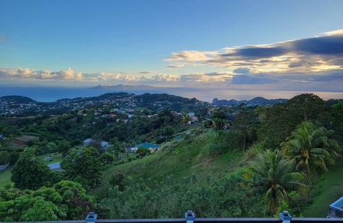 Colonarie Apartment | SkyView Suite