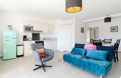Narbonne-Plage Apartment | SL-B204 T3 air-conditioned in new residence, near beach, WIFI included