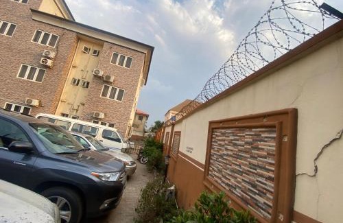 Ibadan Hotel | SL HOTEL AND SUITES