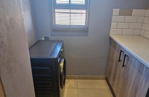 Berea Apartment | Slaap Plek on Jarvis