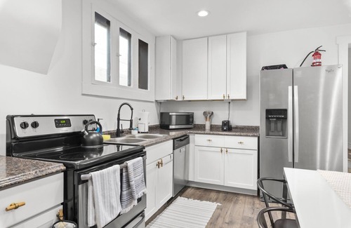 Capitol Hill House | SLC Downtown Home*2Bed*Free Parking*Google Fiber